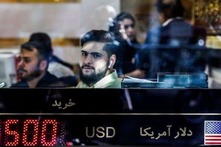 واکنش قیمت دلار به سخنان وزیر خارجه؟ فایل ظریف روی میز دلار/ نشانه های بازار ارز امروز