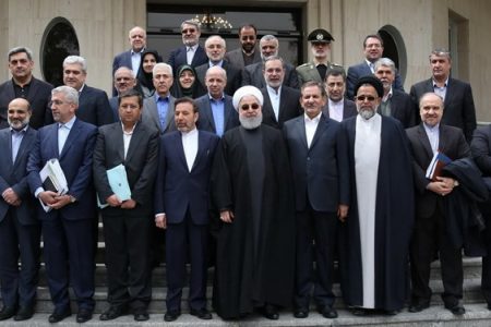 10 سال انفصال از خدمت در انتظار وزیری که نتواند نمایندگان مجلس را قانع کند