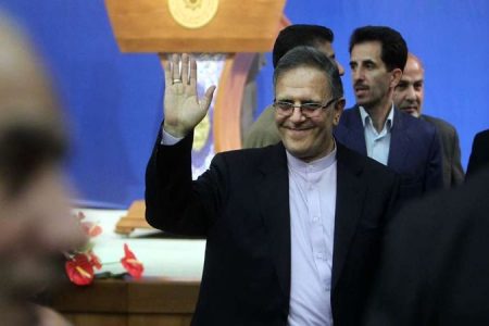 یک حقوقدان مطرح کرد: اتهام 30 میلیارد دلاری سیف/بدعتگذاری برای مداخله‌ارزی