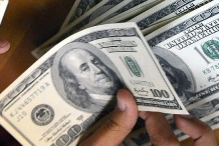 زورآزمایی در بازار دلار