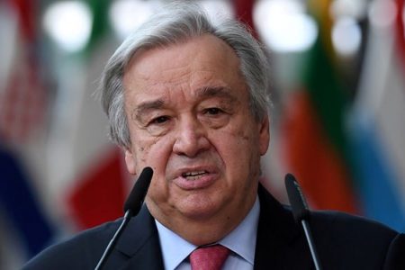 دبیرکل سازمان ملل خواستار رفع همه تحریم‌های آمریکا علیه ایران شد