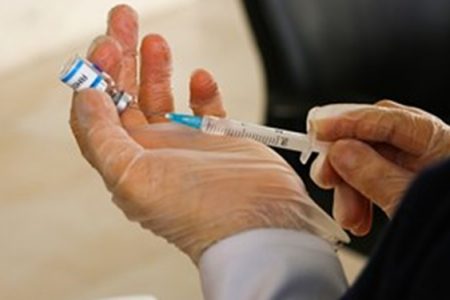 نکاتی که باید قبل و بعد از تزریق واکسن کرونا، رعایت کنیم