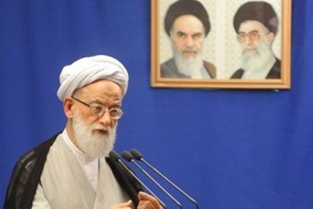 توجه به امام عصر گرفتاری‌ها را بر می‌دارد