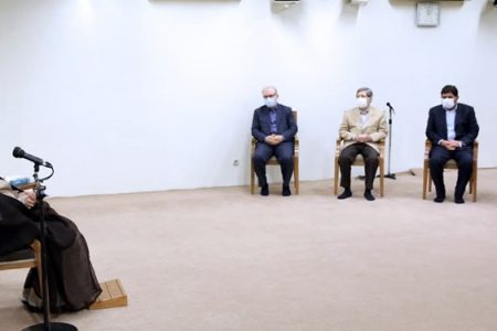 رهبر انقلاب: اگر به توصیه‌ها توجه می‌شد، این اشکالات در خوزستان نبود/ مردم خوزستان نباید دچار این مشکلات باشند/ دولت بعدی حل مشکلات خوزستان را جدی دنبال کند