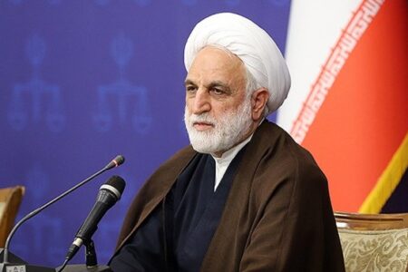 برخی انحصارها در کشور «شکاف طبقاتی» ایجاد کرده است
