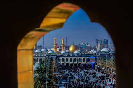 به صورت نیابتی زائر امام حسین (ع) و کربلا باشیدبه تو از دور سلام