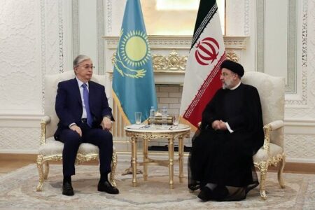 رئیسی در دیدار با رئیس‌جمهور قزاقستان: دنبال مذاکرات نتیجه بخش هستیم