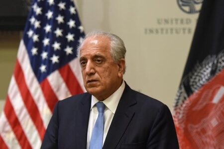 زلمی خلیلزاد: آمریکایی‌ها باید راضی باشند که به‌رغم پایان بد، جنگ افغانستان تمام شد