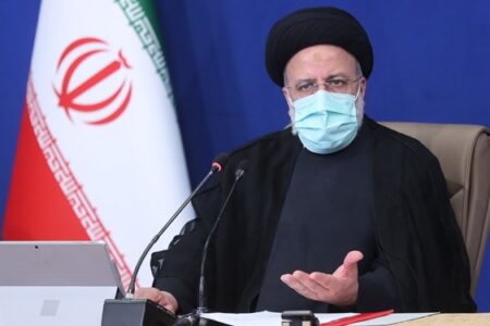 مدیران ارشد دولت از دیدگاه‌های نخبگان فارغ از نگاه سیاسی استفاده کنند