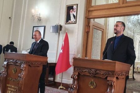 امیرعبدالهیان در نشست خبری با وزیرخارجه ترکیه:موانع روابط تهران و آنکارا را برطرف می‌کنیم/ سفر اردوغان به ایران