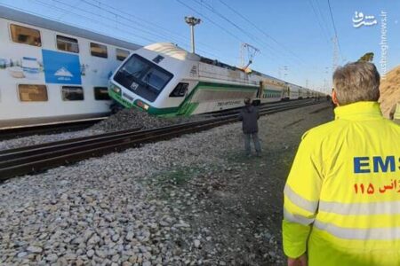 دو قطار متروی تهران-کرج با هم برخورد کردند/مترو تعطیل شد